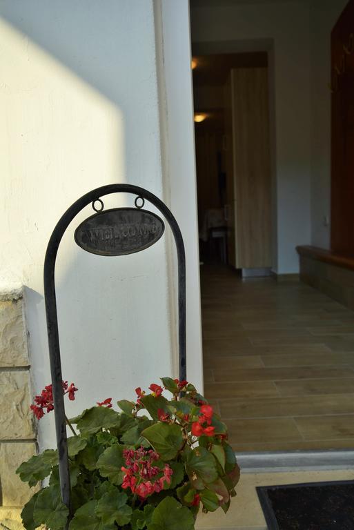Apartments Dumencic Rab Mundanije ภายนอก รูปภาพ